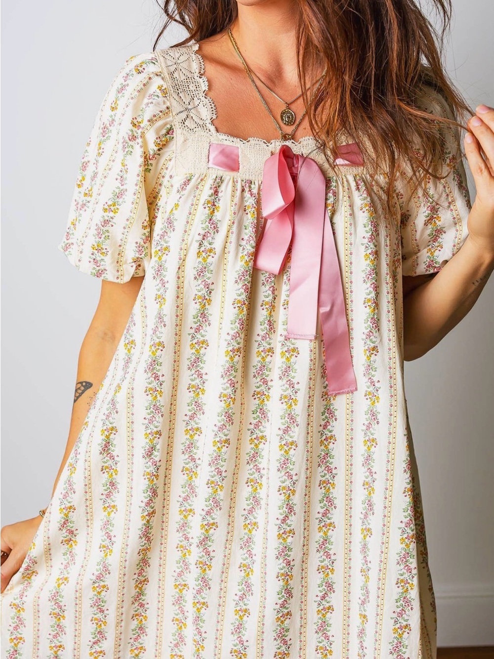 T&C Apparel Cottagecore Floral Lace Babydoll Dress Size Large Pink Bow